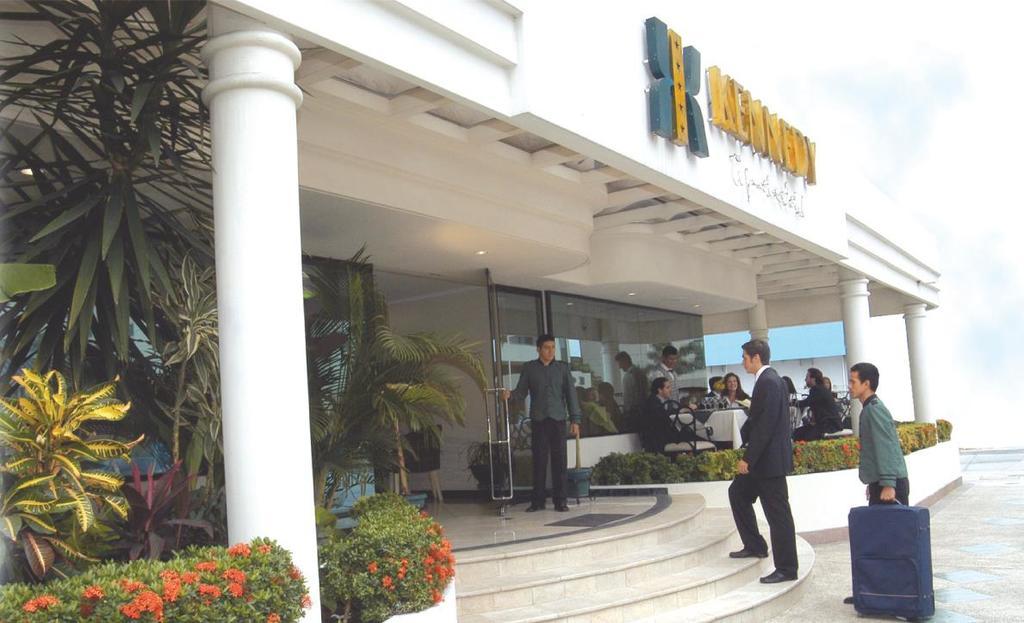 Apart Hotel Kennedy Guayaquil Bagian luar foto